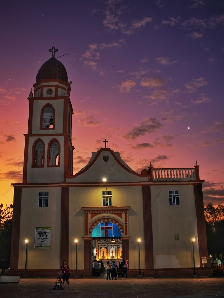 Parroquia Santa Rita de Casia : Situada en el centro del municipio, la Iglesia Santa Rita de Casia es el corazón de la vida espiritual y arquitectónica local.